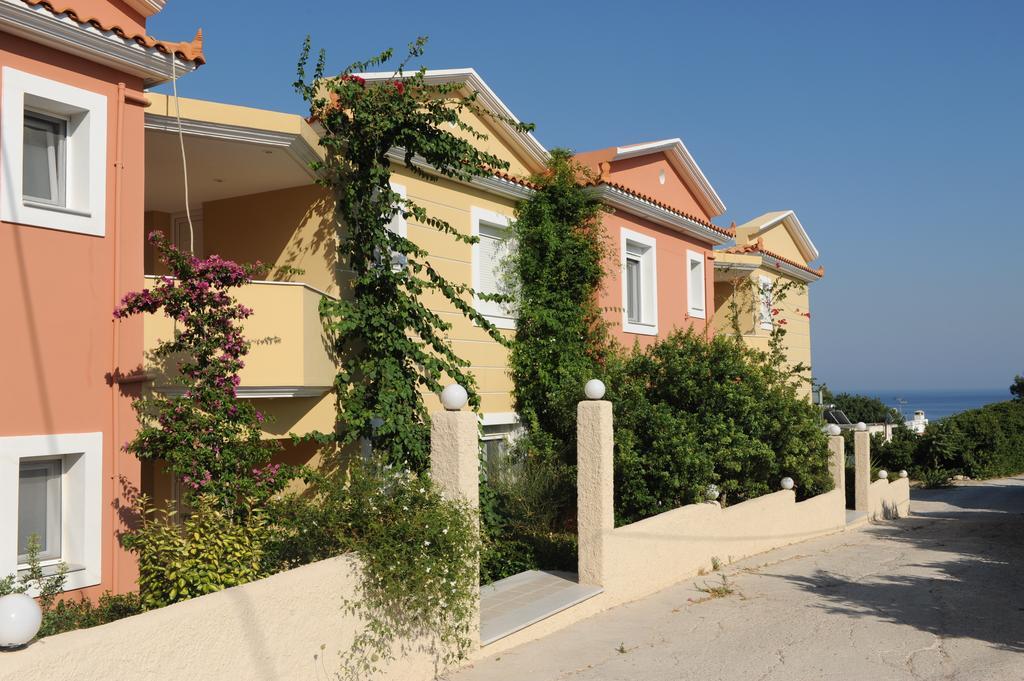 Yolanda Studios Paralia Agias Foteinis Экстерьер фото