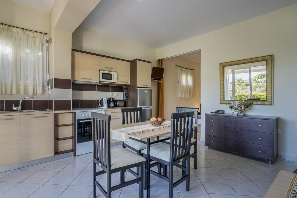 Yolanda Studios Paralia Agias Foteinis Номер фото