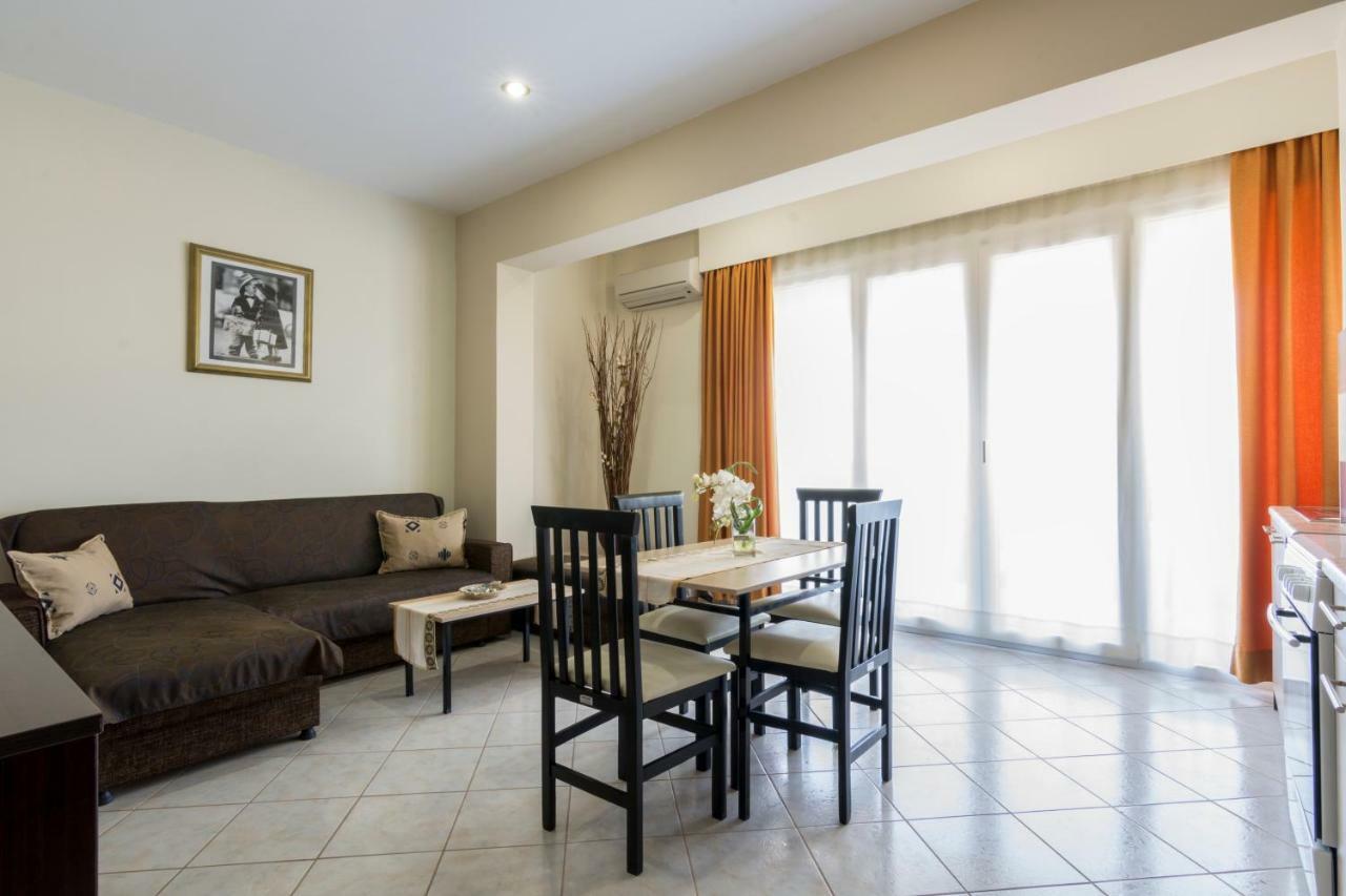 Yolanda Studios Paralia Agias Foteinis Экстерьер фото